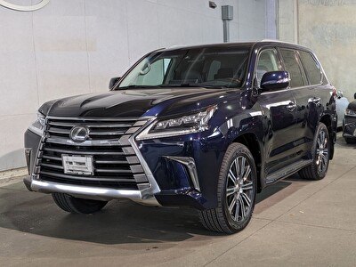  Lexus LX 570 5.7 L V8 3 row